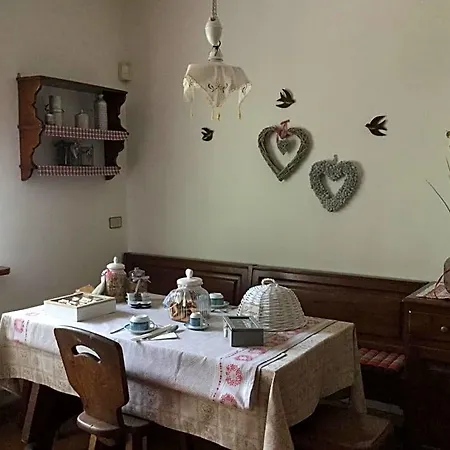 Bnb Trento 3* Тренто