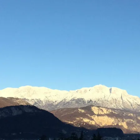 לינה וארוחת בוקר Bnb Trento 3*
